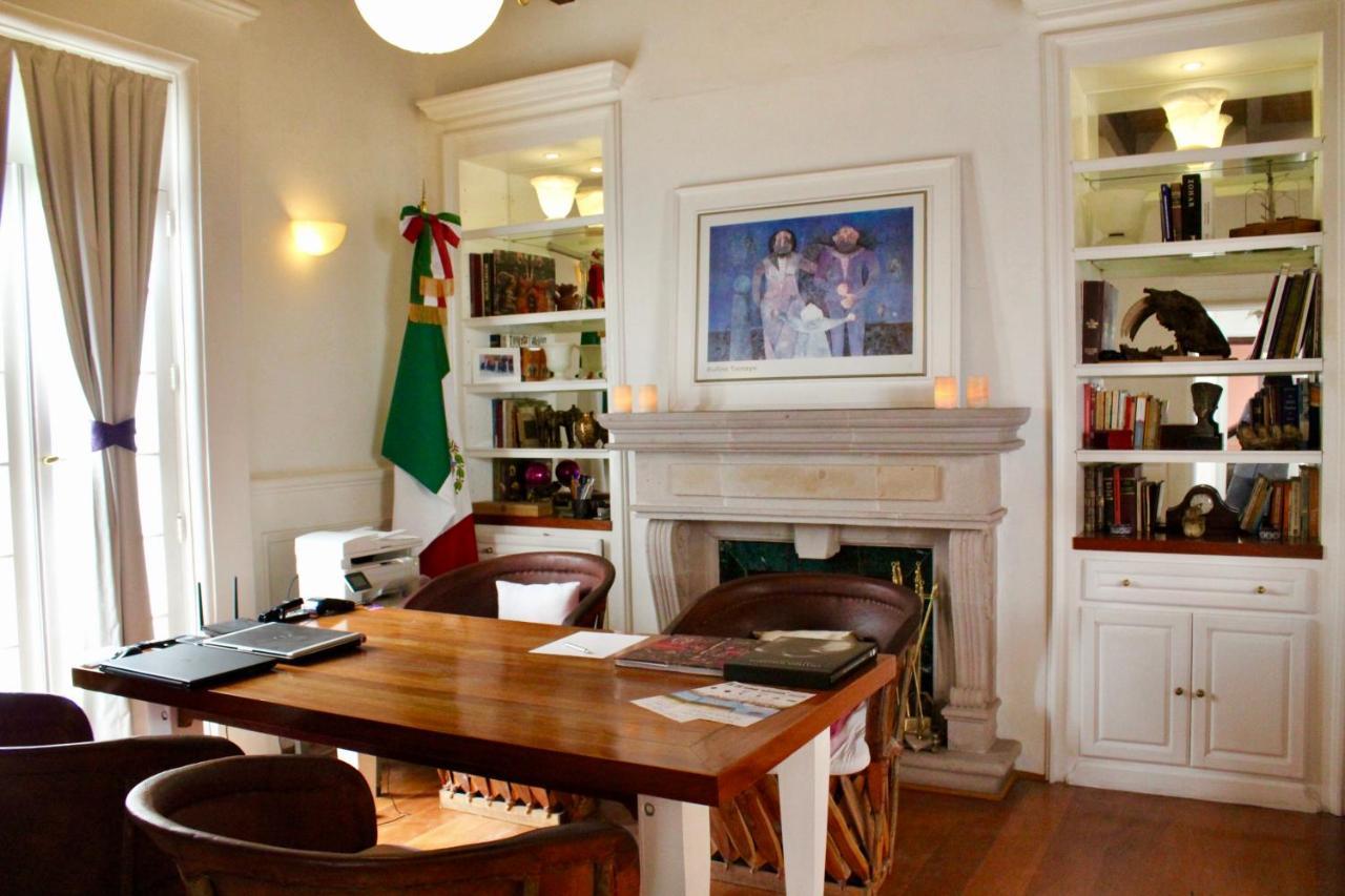 Casa Toscana Bed & Breakfast Альенде Экстерьер фото
