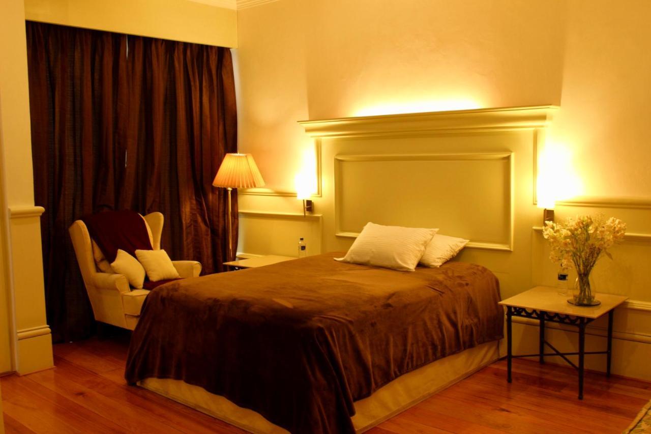 Casa Toscana Bed & Breakfast Альенде Экстерьер фото