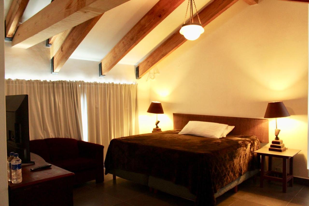 Casa Toscana Bed & Breakfast Альенде Экстерьер фото