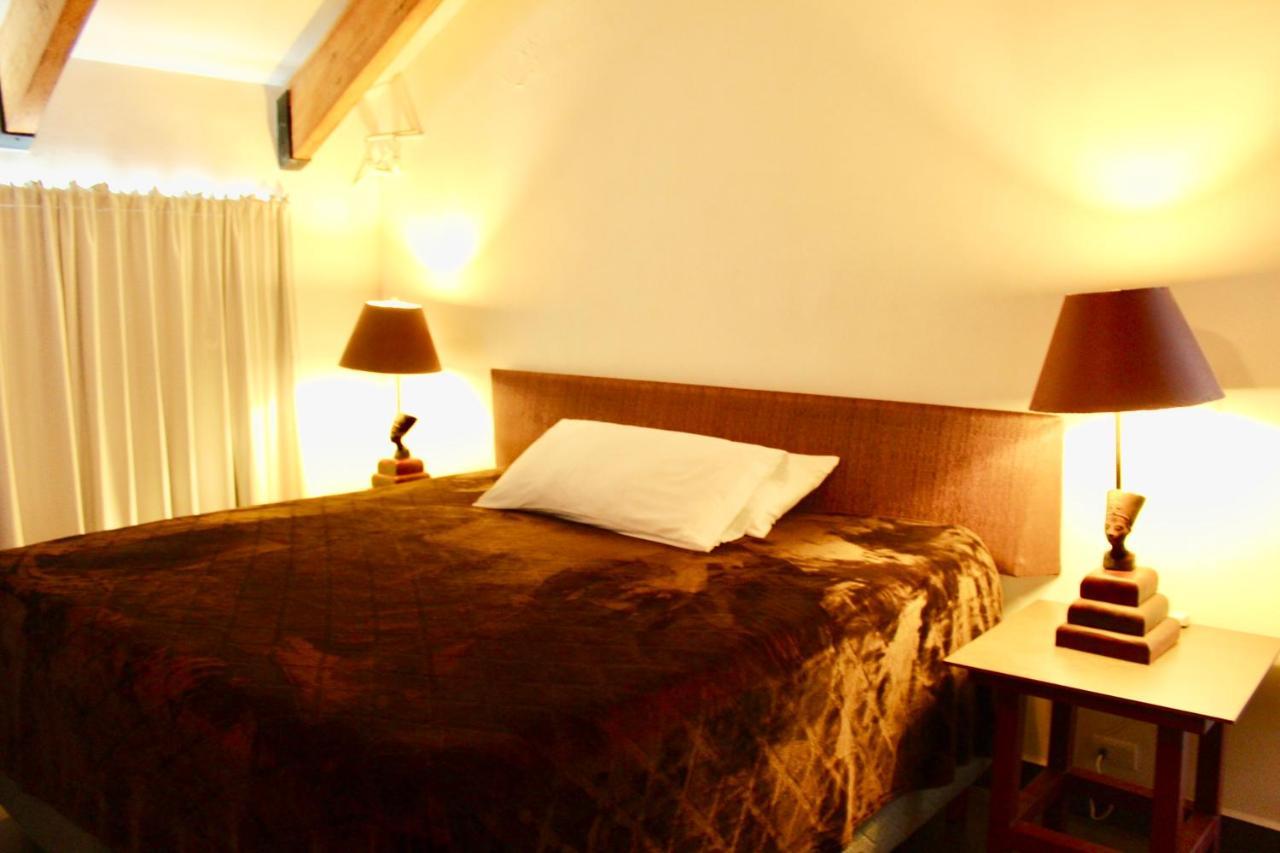 Casa Toscana Bed & Breakfast Альенде Экстерьер фото