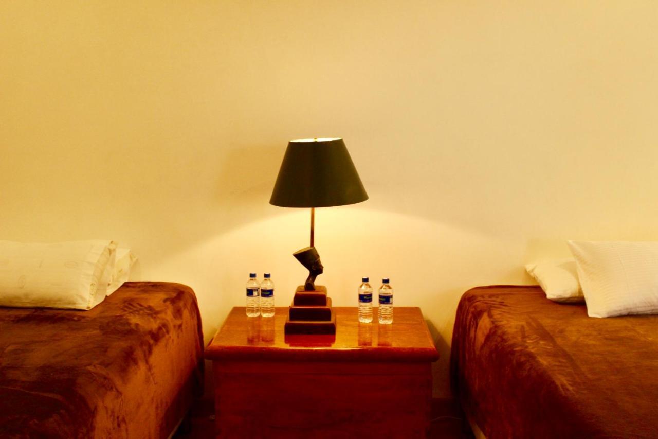 Casa Toscana Bed & Breakfast Альенде Экстерьер фото